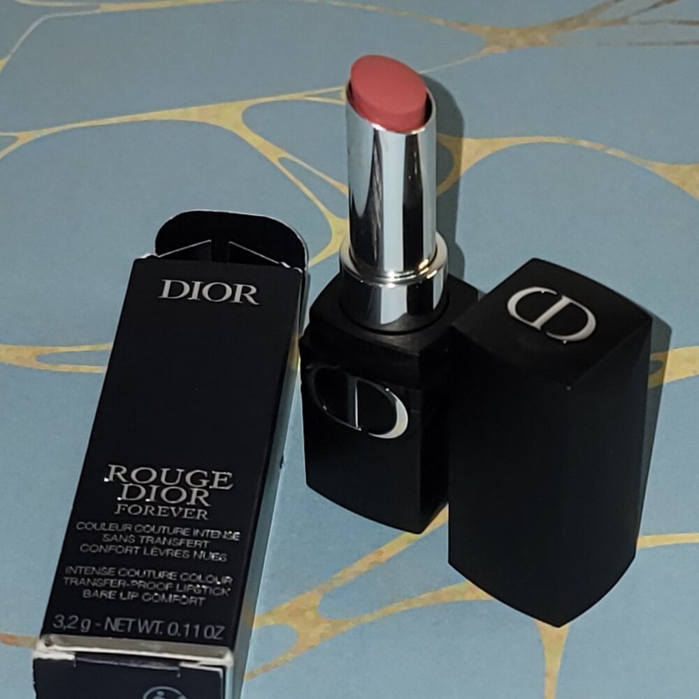 DIOR Rouge Dior Forever - 525 Forever Chérie